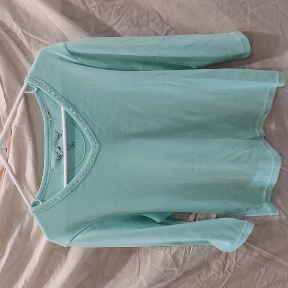 Cool Mint Long Sleeve Knit Shirt with Round Sparkle Top Front Hem Size Medium - Picture 3 of 6